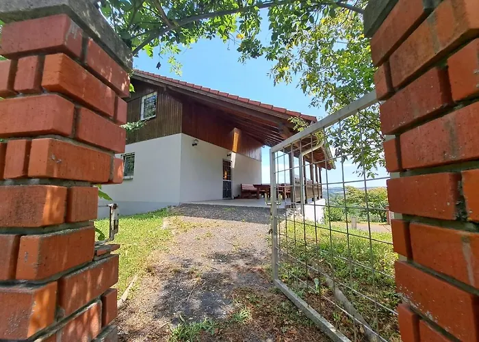 Ginkgo House بيت ضيافة